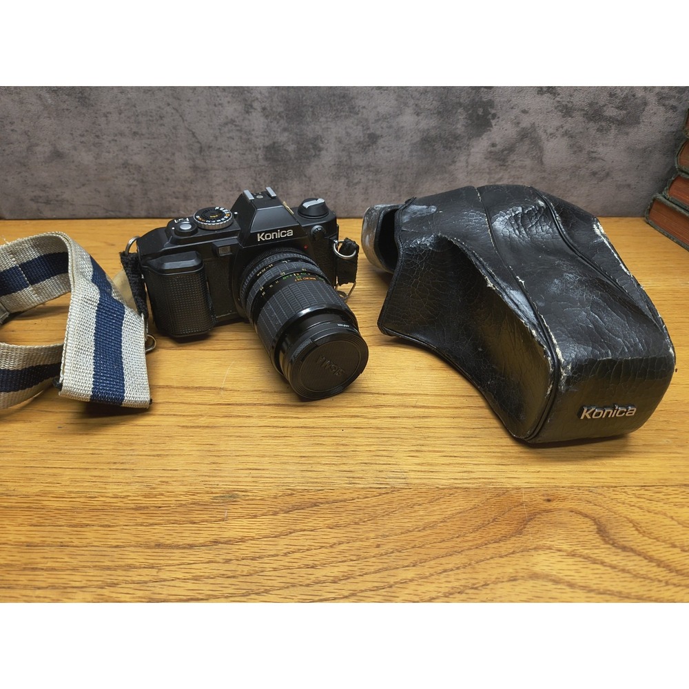 Konica FS-1 FS1 35mm camera with 35-70mm‎ Hexanon from Japan